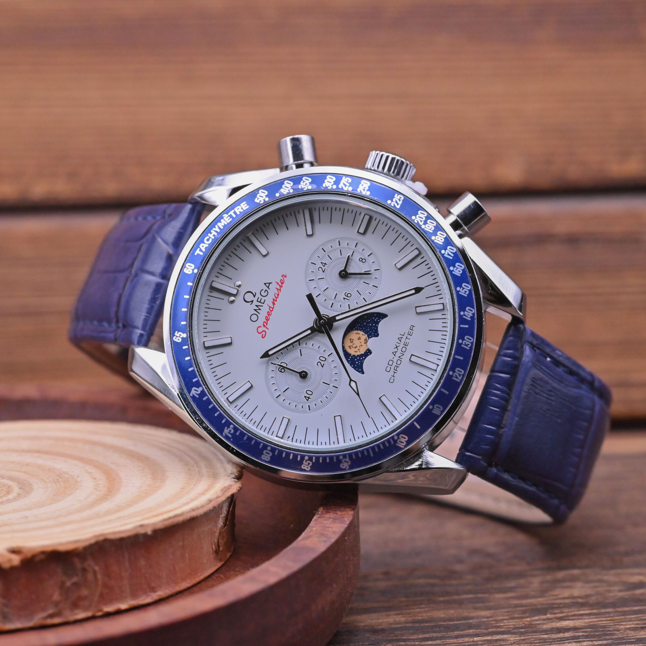 Omega Speedmaster Moonphase - Image 3